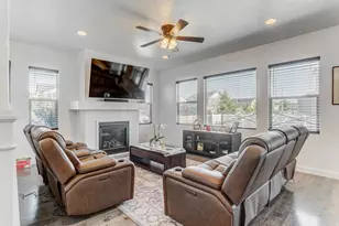 242 E Echo Ledge Dr, Saratoga Springs, UT 84045 - Photo 2