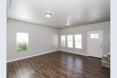 702 E 380 N, Vineyard, UT 84058 - Photo 4