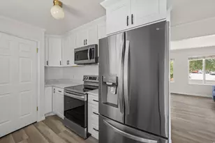 6452 W 3270 S, West Valley, UT 84128 - Photo 20