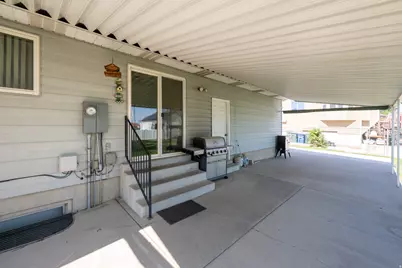 6452 W 3270 S, West Valley, UT 84128 - Photo 12