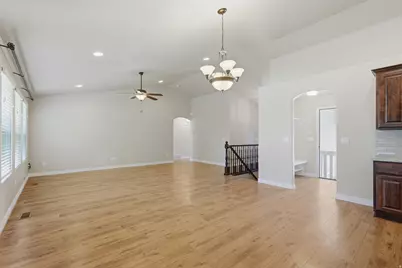 1302 W 2535 N, Clinton, UT 84015 - Photo 10