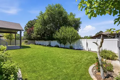 1302 W 2535 N, Clinton, UT 84015 - Photo 46