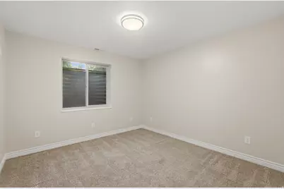 1302 W 2535 N, Clinton, UT 84015 - Photo 34