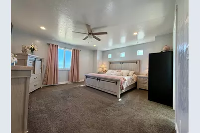 2606 W Mortensen Ln, Roosevelt, UT 84066 - Photo 8