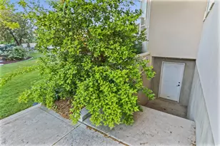 469 E 12000 S, Draper, UT 84020 - Photo 90