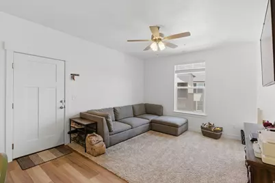752 N Favreau Ln #V201, Saratoga Springs, UT 84045 - Photo 8