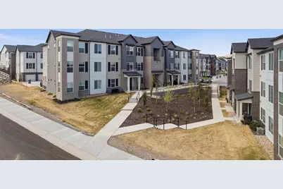 752 N Favreau Ln #V201, Saratoga Springs, UT 84045 - Photo 4