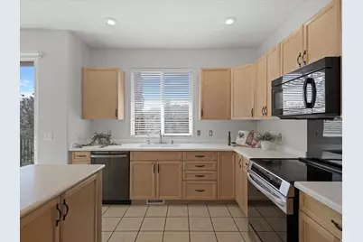 2017 E Aspen Grove Ct, Draper, UT 84020 - Photo 14