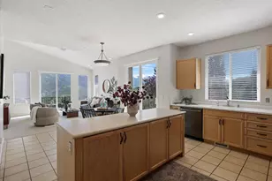 2017 E Aspen Grv Ct, Draper, UT 84020 - Photo 10