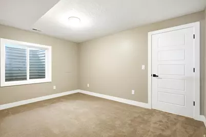 822 W Star Spangled Dr, Bluffdale, UT 84065 - Photo 32