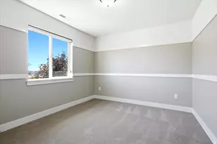 822 W Star Spangled Dr, Bluffdale, UT 84065 - Photo 26