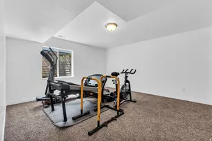 1368 W 2920 S, Syracuse, UT 84075 - Photo 30
