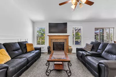 1368 W 2920 S, Syracuse, UT 84075 - Photo 8