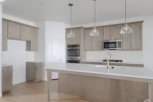 6692 S Shadow Peak Rd, West Jordan, UT 84081 - Photo 6