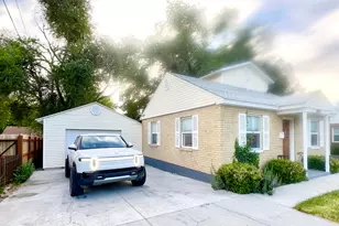 1071 Crescent Dr, Logan, UT 84341 - Photo 2