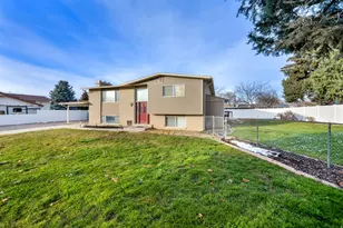 2932 W 6050 S, Roy, UT 84067 - Photo 2