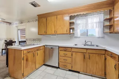 386 S 600 W, Tremonton, UT 84337 - Photo 6