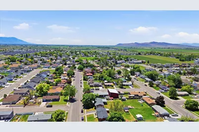 386 S 600 W, Tremonton, UT 84337 - Photo 32