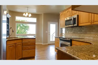 869 E 3350 N, North Ogden, UT 84414 - Photo 6