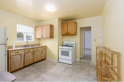 4806 S 2500 W, Roy, UT 84067 - Photo 10
