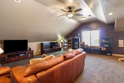 5337 W Hidden Rose Cir, Herriman, UT 84096 - Photo 38