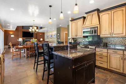 5337 W Hidden Rose Cir, Herriman, UT 84096 - Photo 14