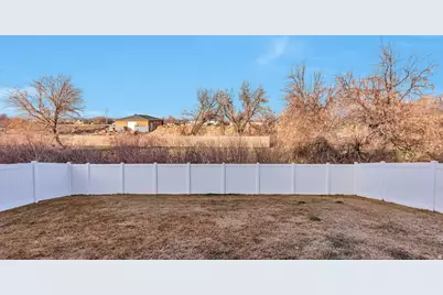 970 W Rutledge Rd, Bluffdale, UT 84065 - Photo 26