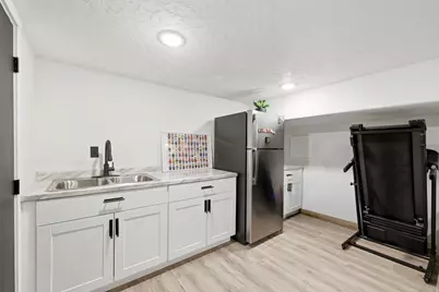 8446 W Beckville Dr S, Magna, UT 84044 - Photo 10