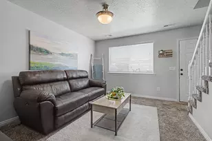 422 E 2050 N, Ogden, UT 84414 - Photo 6