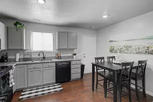 422 E 2050 N, Ogden, UT 84414 - Photo 8