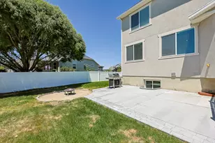 687 W Houston St, Stansbury Park, UT 84074 - Photo 38