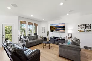 4691 E Decrescendo Dr, Eagle Mountain, UT 84005 - Photo 6