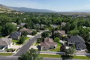 936 S Davis Creek Ln E, Farmington, UT 84025 - Photo 4