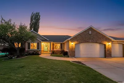936 S Davis Creek Ln E, Farmington, UT 84025 - Photo 1