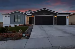 1033 N 2050 Cir E, Saint George, UT 84770 - Photo 48