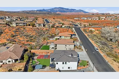 1033 N 2050 Cir E, Saint George, UT 84770 - Photo 44