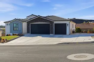 1033 N 2050 Cir E, Saint George, UT 84770 - Photo 46