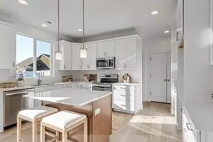 2599 N 2250 W, Clinton, UT 84015 - Photo 2