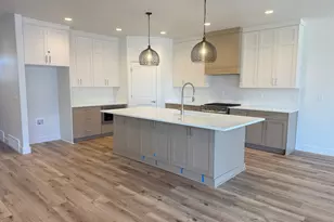 6382 S Larry Way, South Weber, UT 84405 - Photo 2