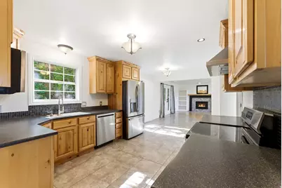 3463 S 400 E, Bountiful, UT 84010 - Photo 10