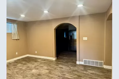 781 Sherwood Dr, Layton, UT 84041 - Photo 8