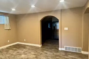 781 Sherwood Dr, Layton, UT 84041 - Photo 8