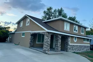 781 Sherwood Dr, Layton, UT 84041 - Photo 2