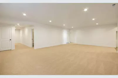 2136 N 725 W, Centerville, UT 84014 - Photo 34