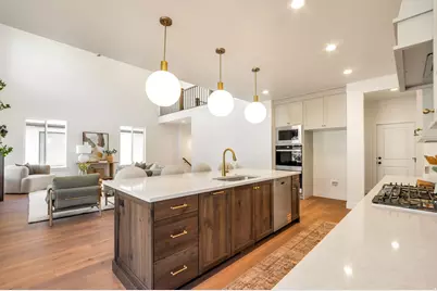 2136 N 725 W, Centerville, UT 84014 - Photo 14