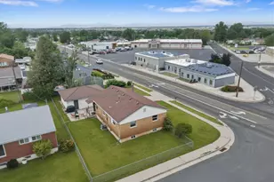 135 E 4700 S, Washington Terrace, UT 84405 - Photo 18