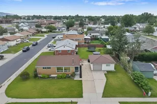 135 E 4700 S, Washington Terrace, UT 84405 - Photo 2