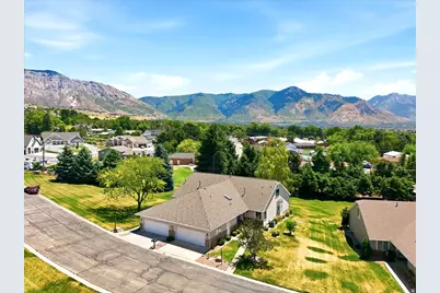 3652 N 1000 W, Pleasant View, UT 84414 - Photo 30