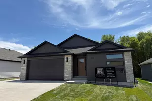 272 W 370 N, Smithfield, UT 84335 - Photo 2