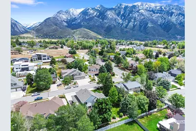 9970 S Summit View Dr E, Sandy, UT 84092 - Photo 36